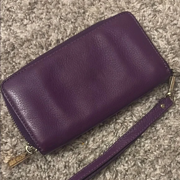 Michael Kors Purple Leather Wallet with Gold Emblem - Picture 3 of 3